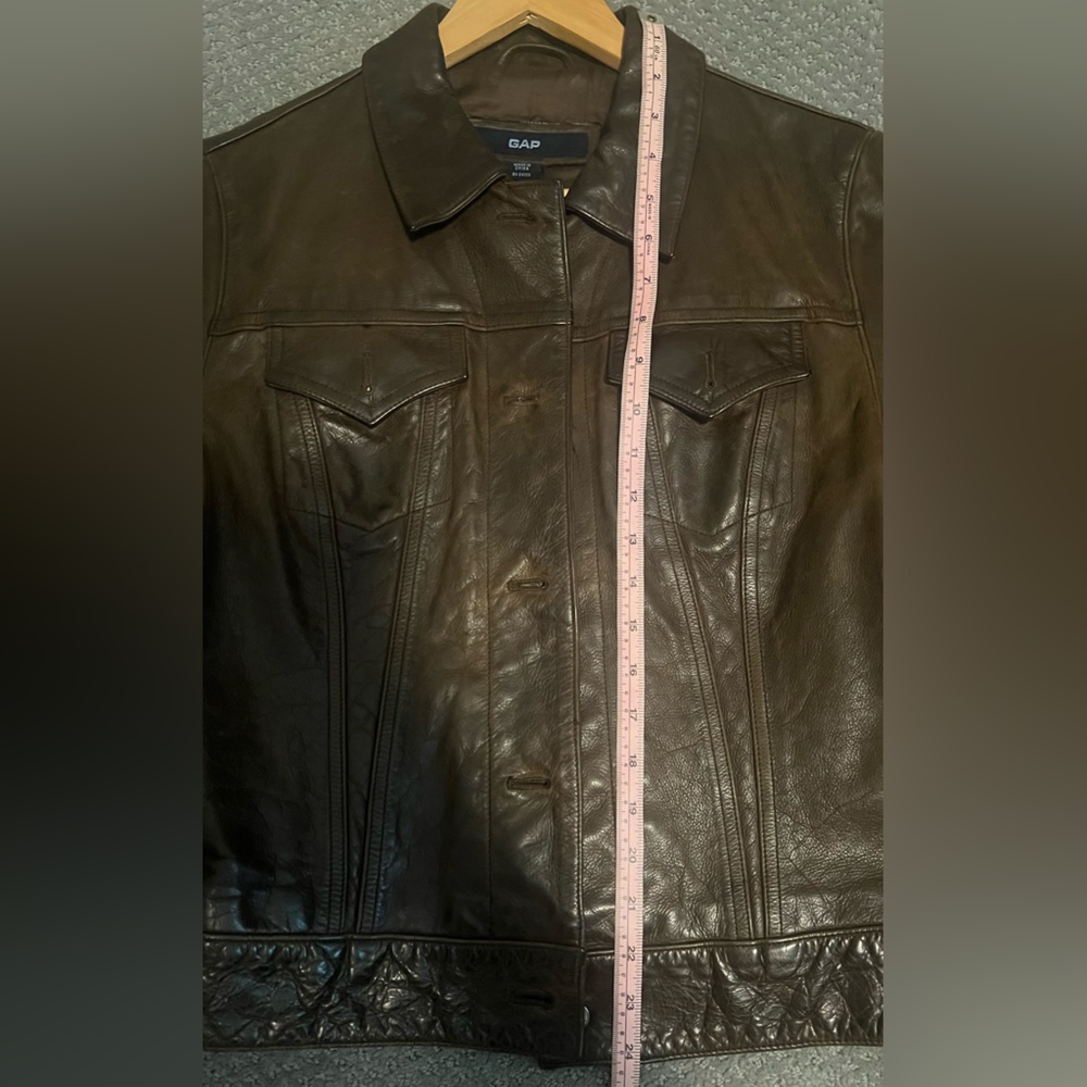Leather jacket - Picture 7 of 8